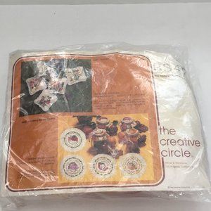 Vintage 1978 crewel embroidery kit four sachets with floral pattern kit 3347 NOS